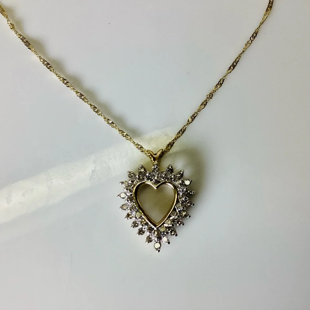 Gold Heart Diamond Pendant - Picture 10 of 11
